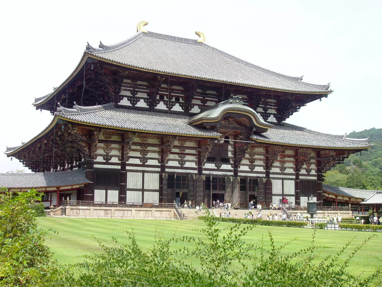 奈良東大寺建築外觀。