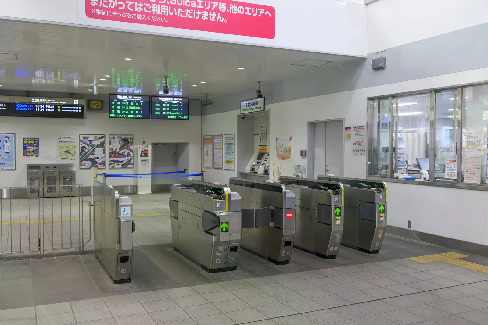 2022年的JR三島站南口驗票口。