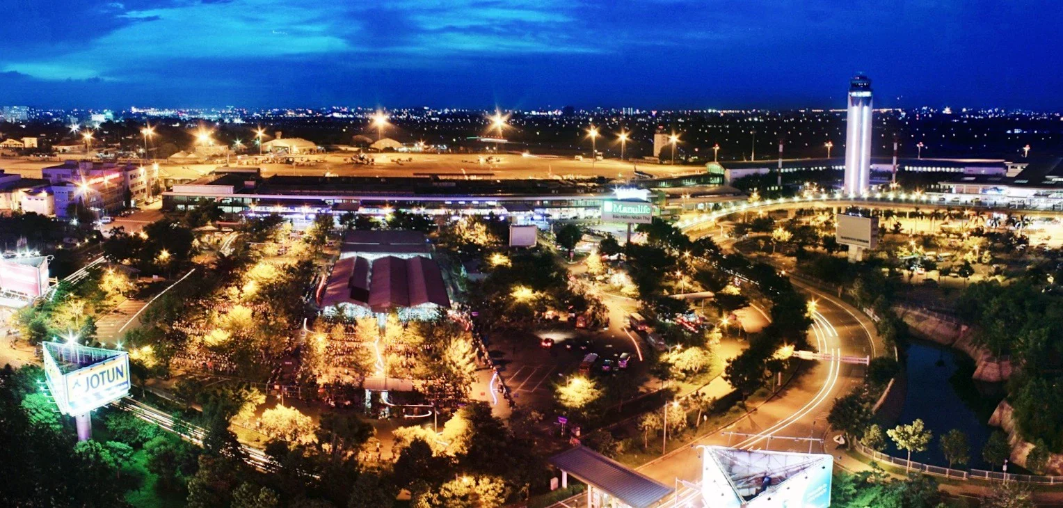 2014年新山一機場的夜間全景。