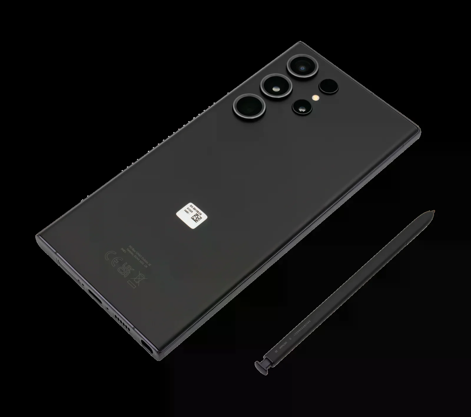 Galaxy S23 Ultra與觸控筆實物。