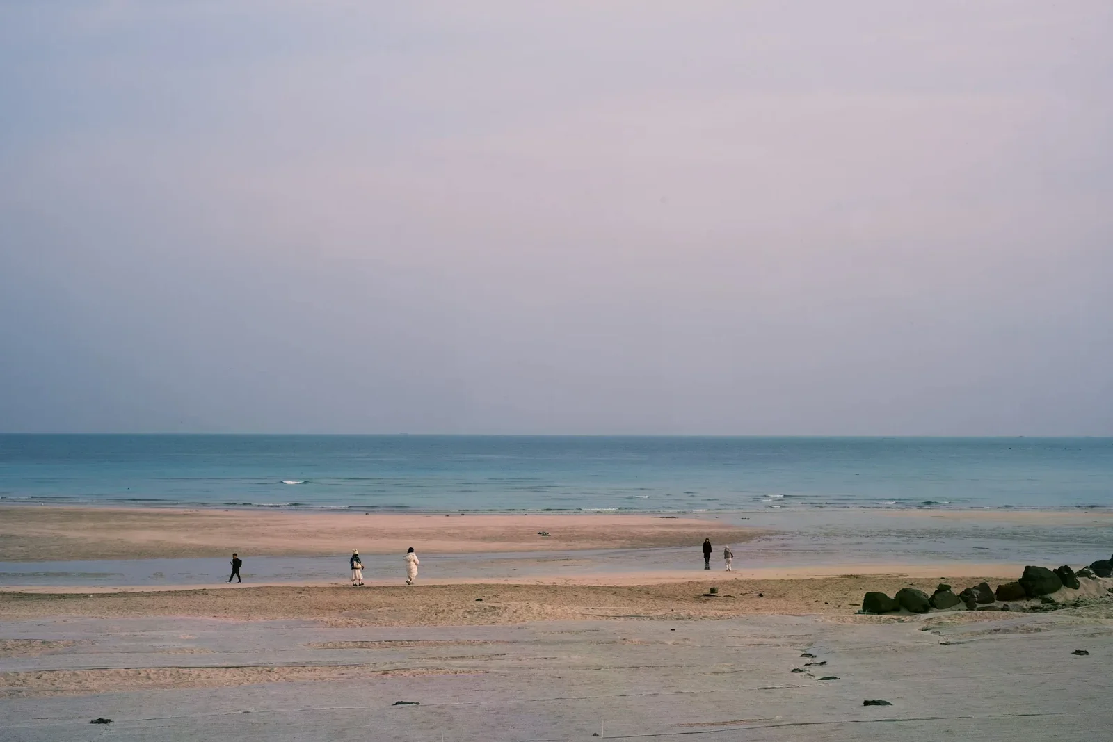 咸德海灘的沙岸與海面