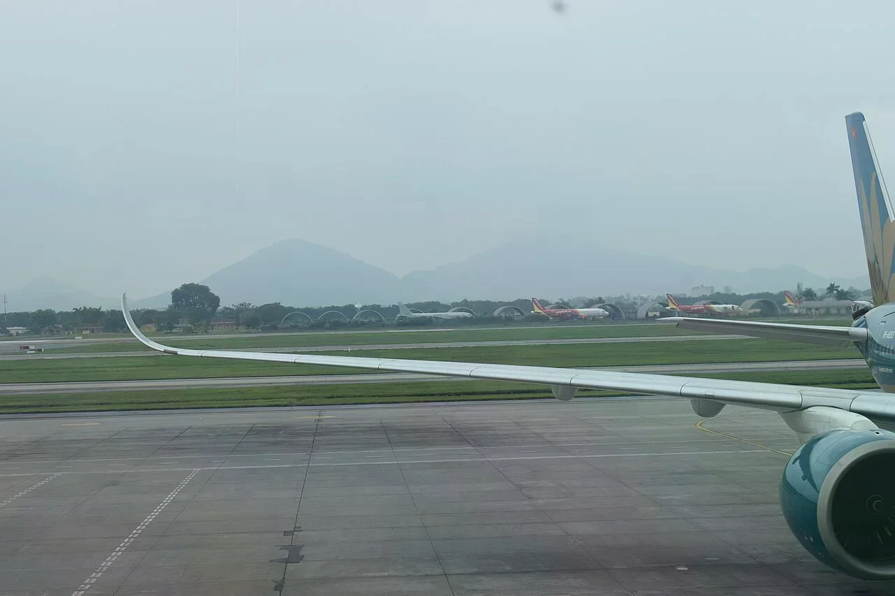 河內內排機場停機坪與飛機